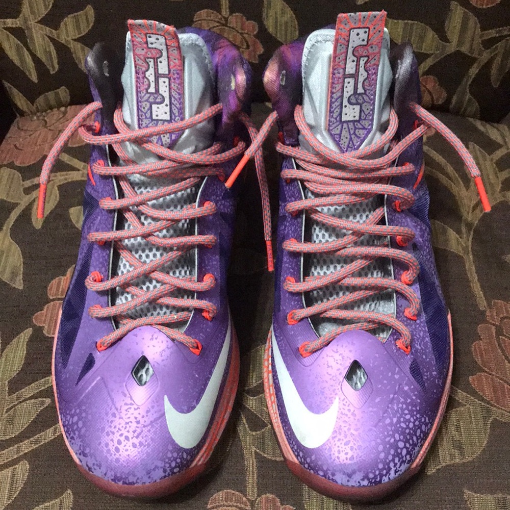 Nike Lebron Basketball Shoe Pre-Owned Size 8.5